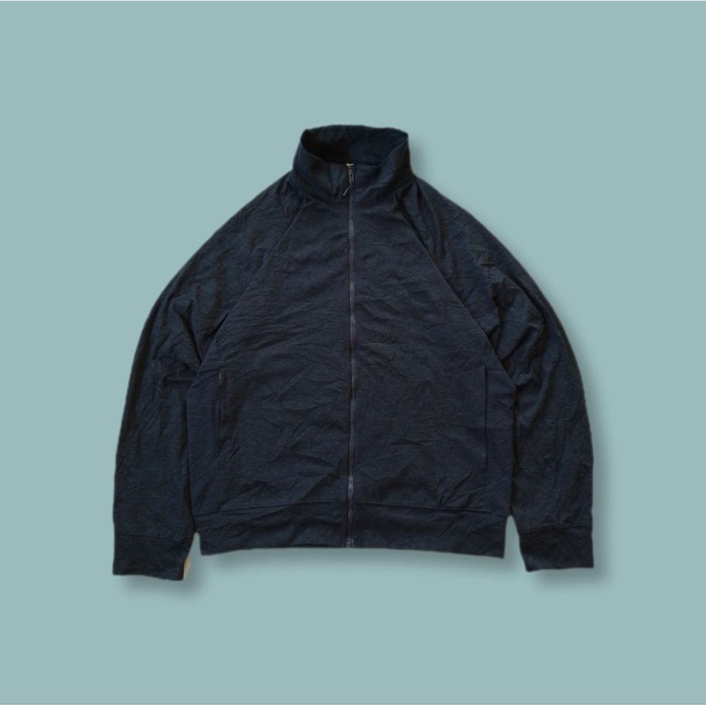 Uniquesport - Jaket Tracktop Uniqlo Active Ultra Strech Recycled Polyester Navy Second S-M