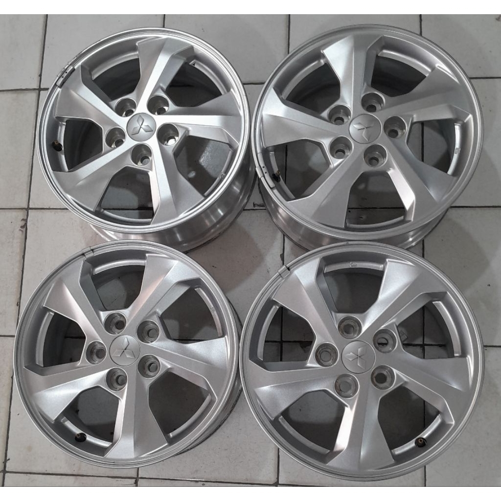 Velg pelek mobil Second murah oem mitsubishi xpander Ring 16 bisa untuk mobil  cerry grandmax luxio 