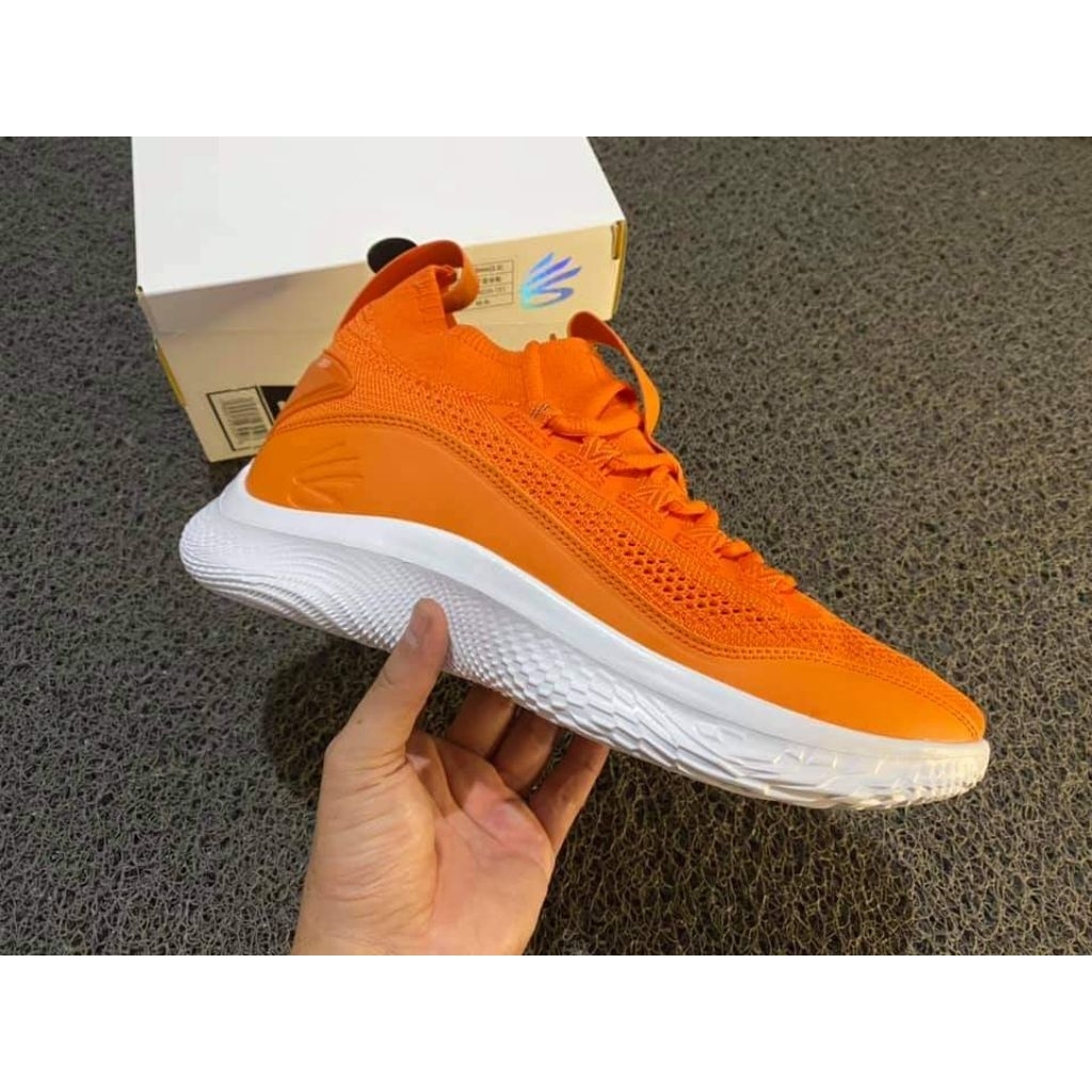 SEPATU CURRY 8 ORANGE FLOW