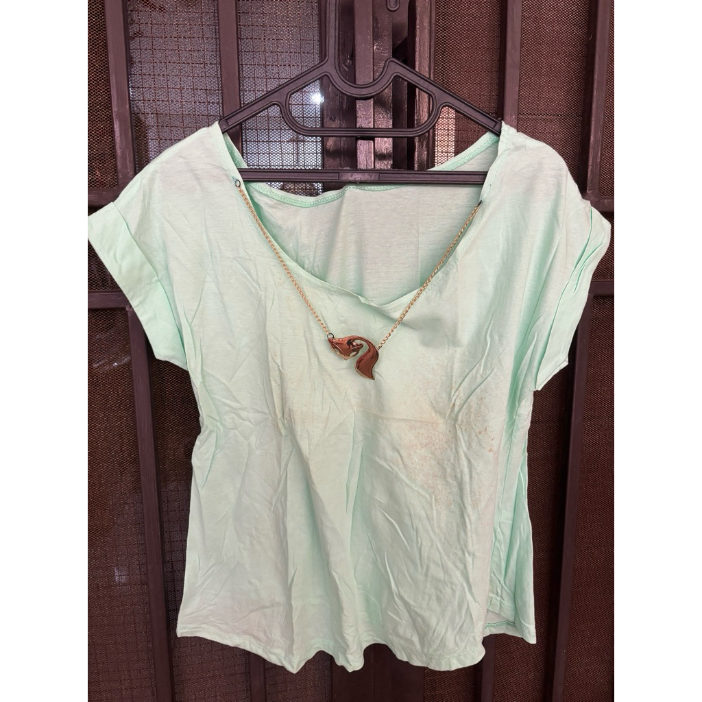 [Preloved] Kaos hijau mint