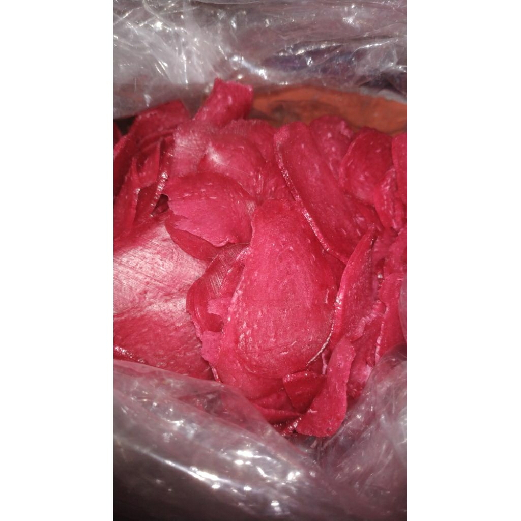 

Kerupuk merah mentah khas pangandaran