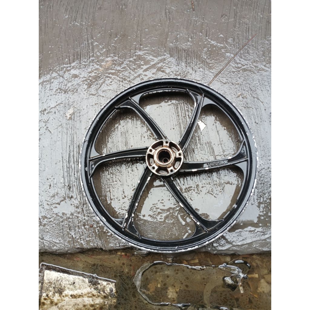 pelek resing depan cakram supra lama  bekas copotan motor seken