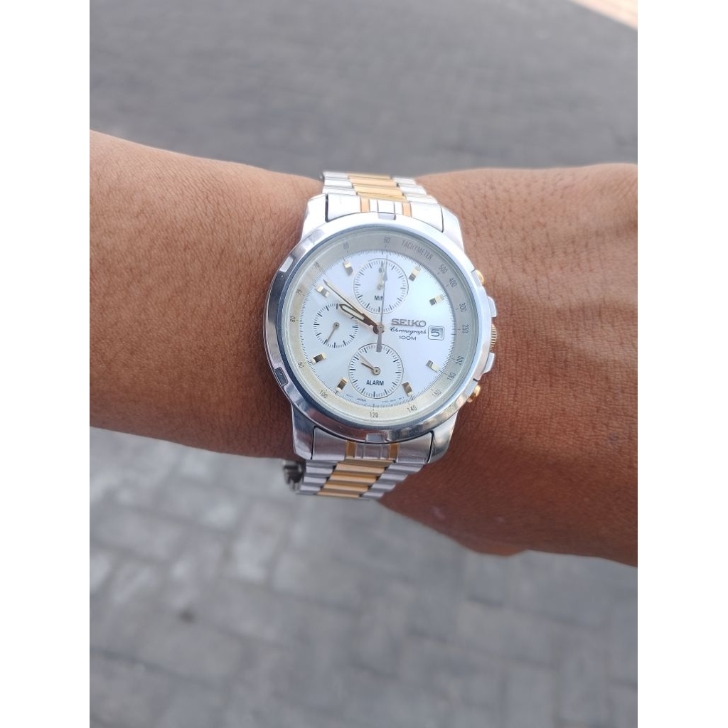 JAM VINTAGE SEIKO CHRONOGRAPH ALARM 7T62