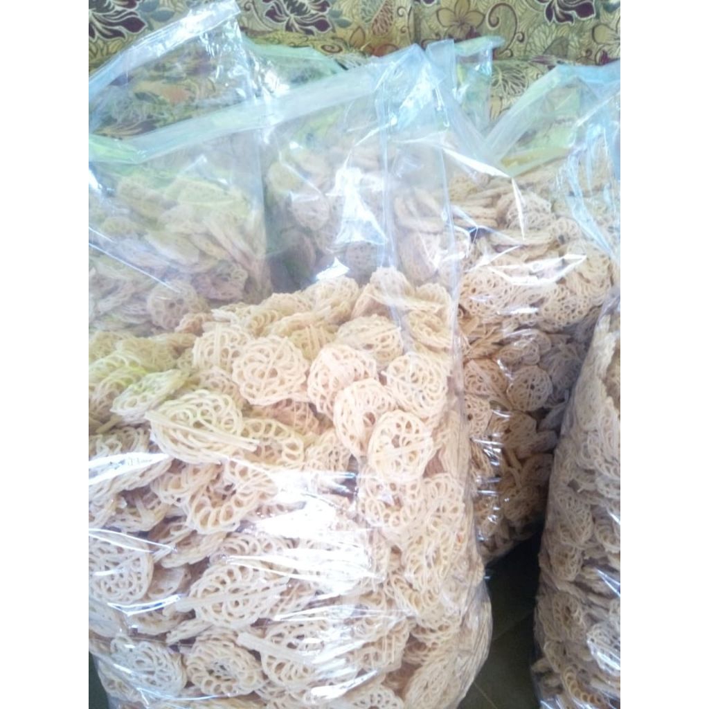 

1 kg krupuk mentah bandung enak gurih lezat