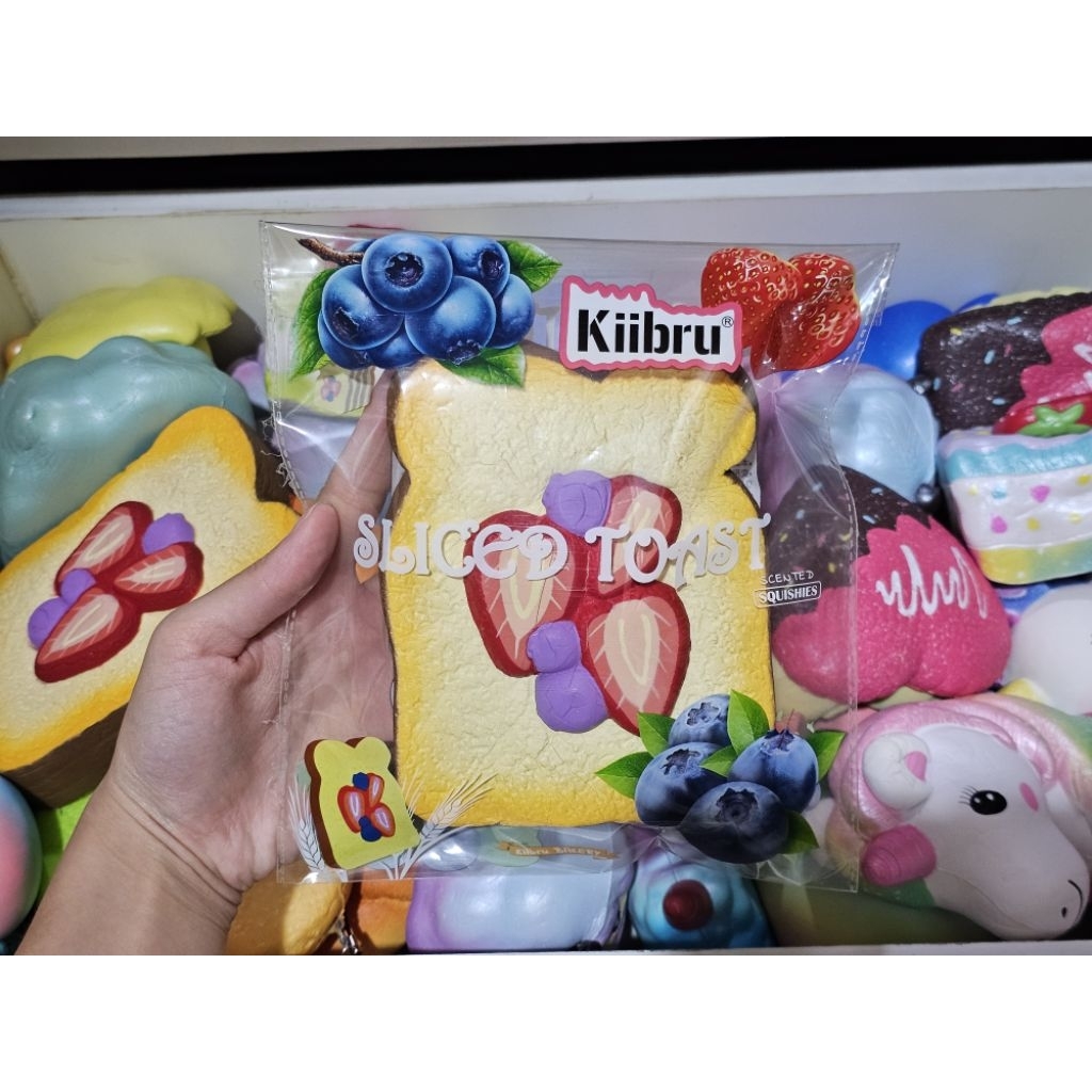 

Kiibru sliced strawberry toast