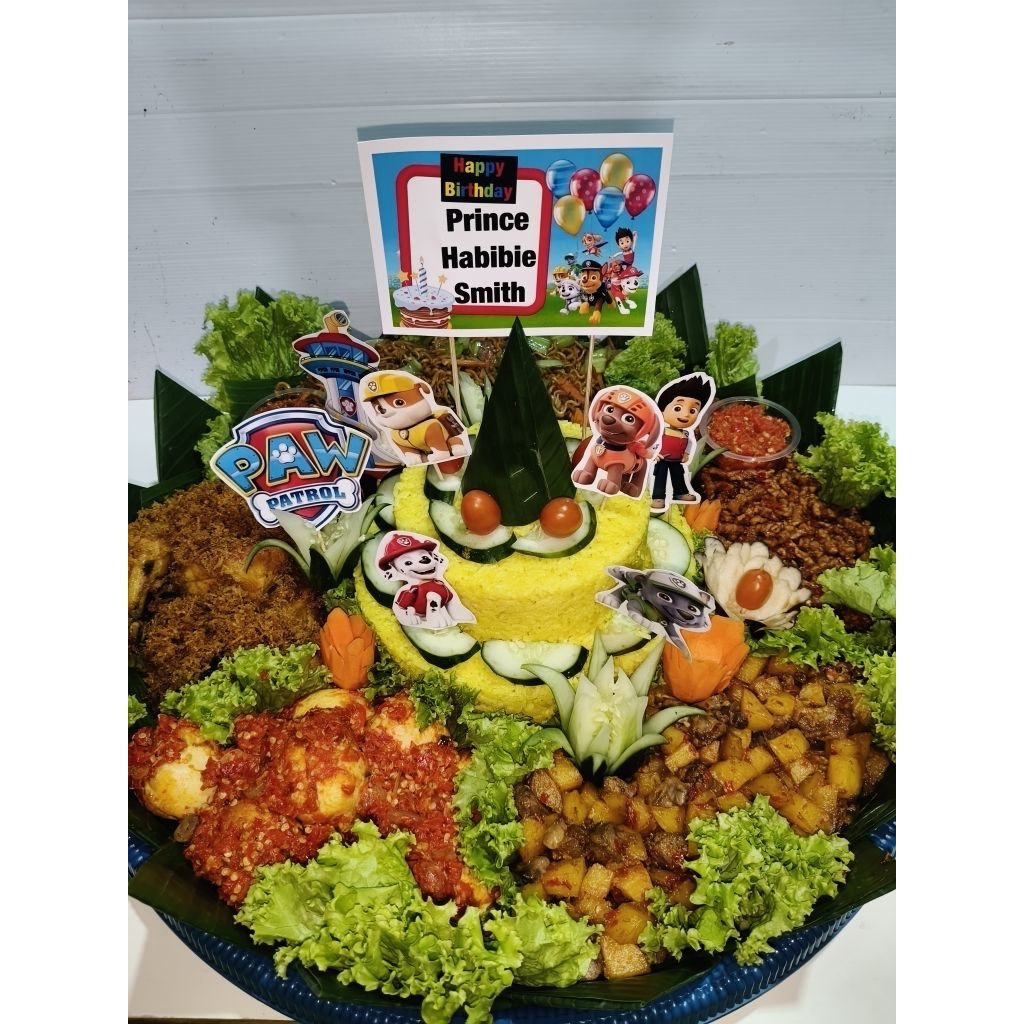 

Tumpeng Besar Mama Lins