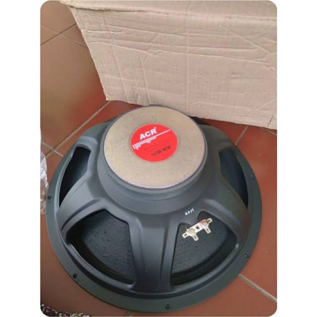 1 PAKET - SPEAKER 15 IN SINGGEL ACR 15200 & EQUALIZER BLACK SPIDER 215 ( LIKE NEW )