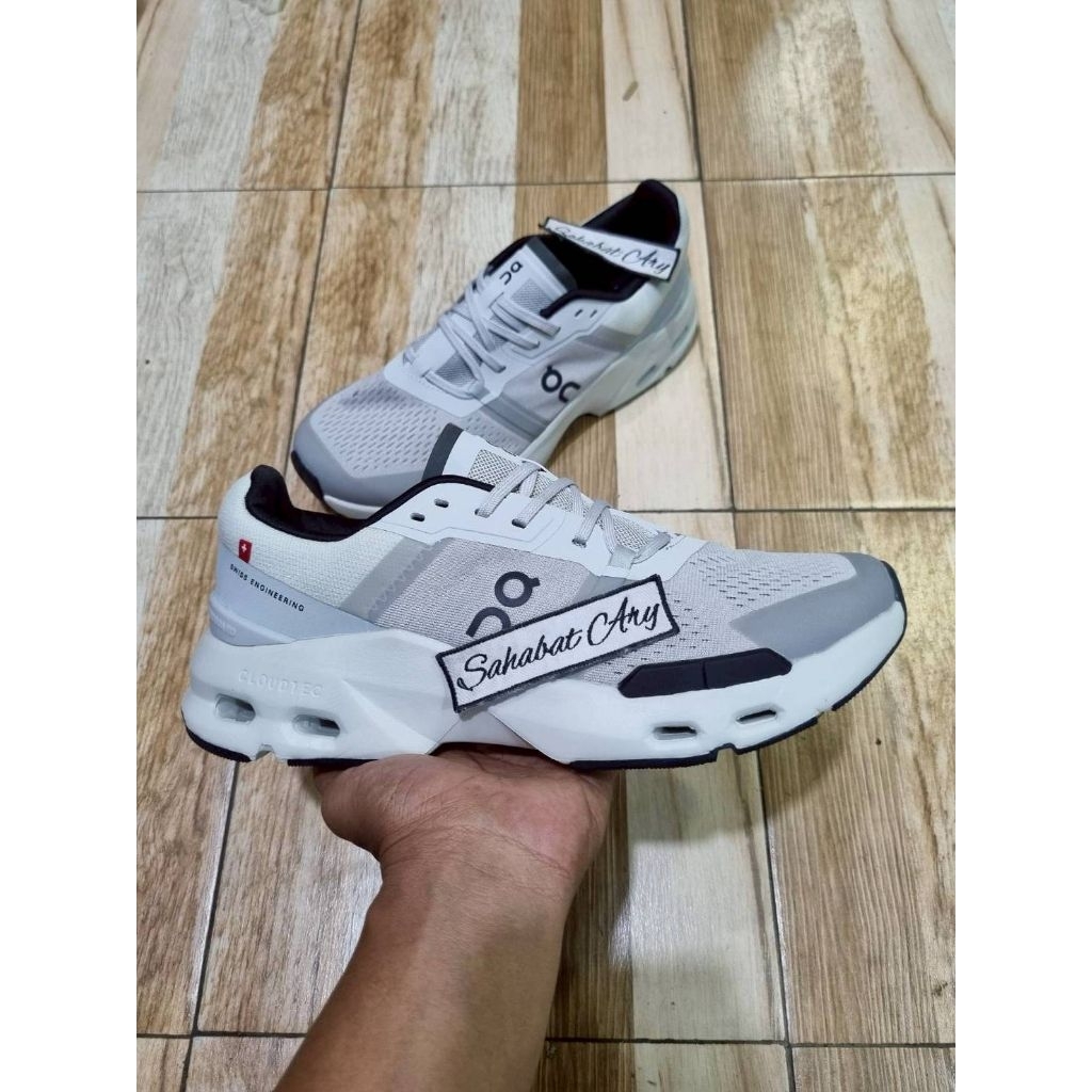 Sepatu Cloudpulse Wolf Black