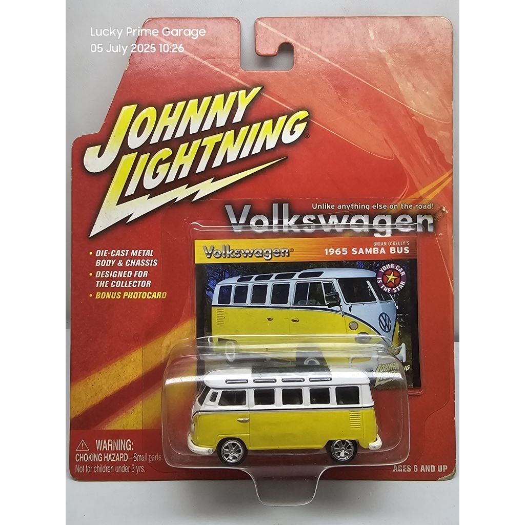 Johnny Lightning 1965 Volkswagen Samba Bus