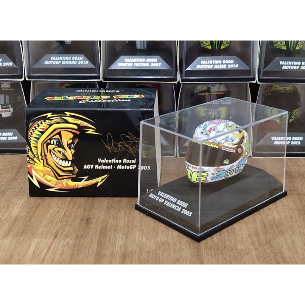 Minichamps Valentino Rossi 1/8 helmet MotoGP Valencia 2005.