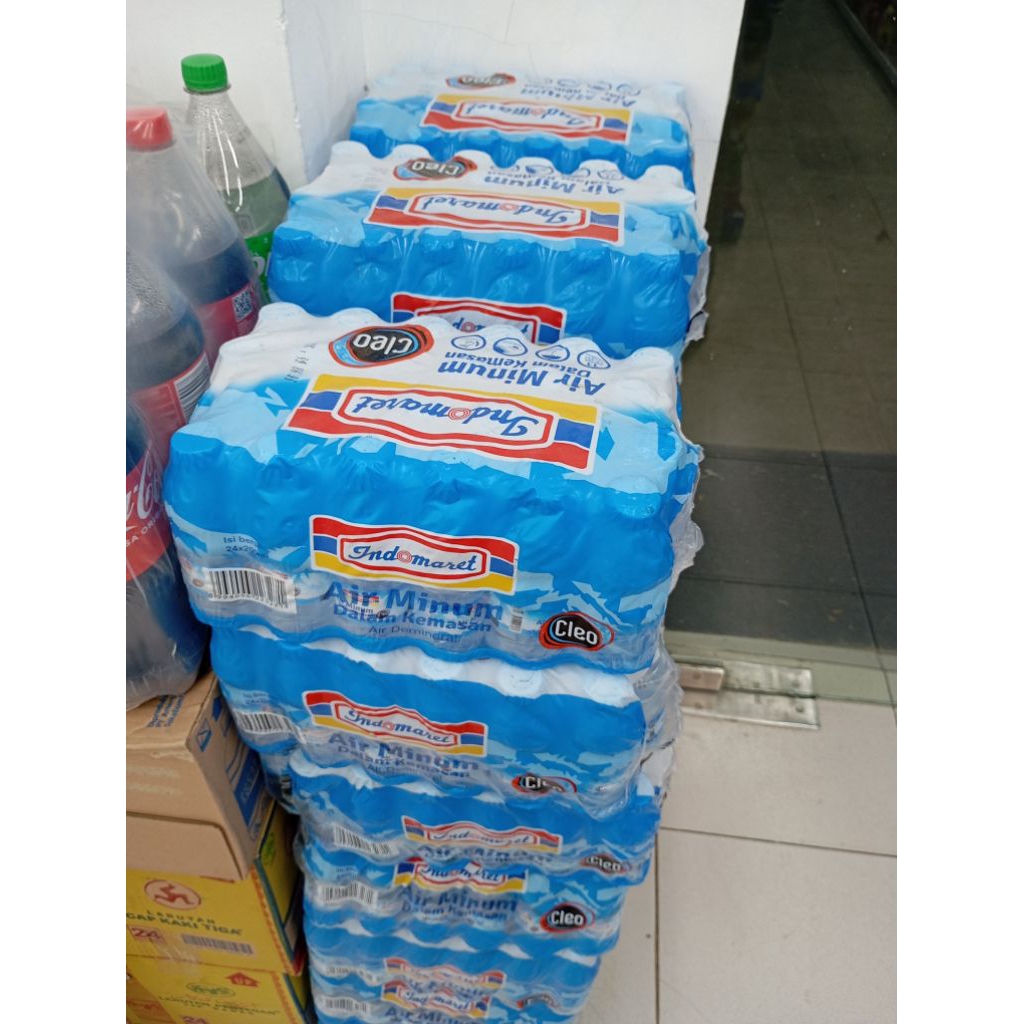 

air mineral indomaret