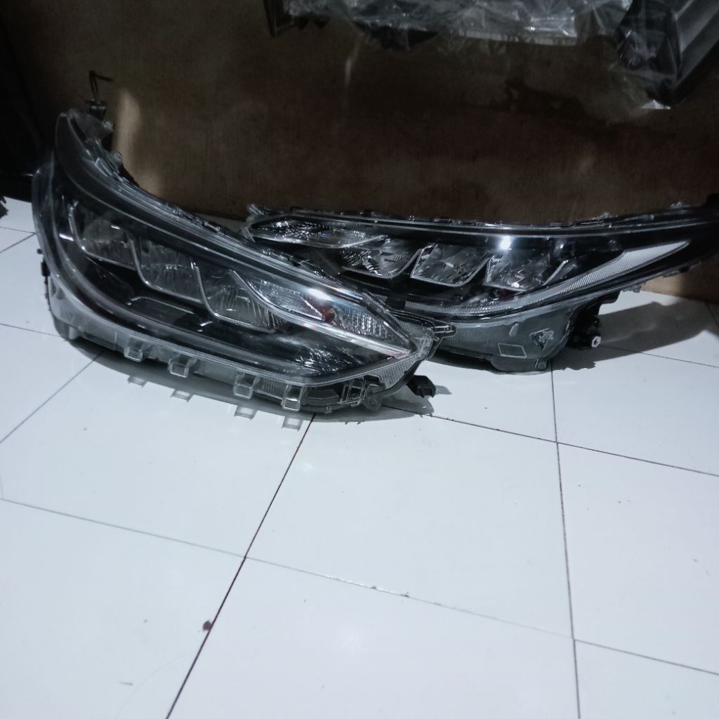 Headlamp Lampu Depan Yaris Facelift 2021