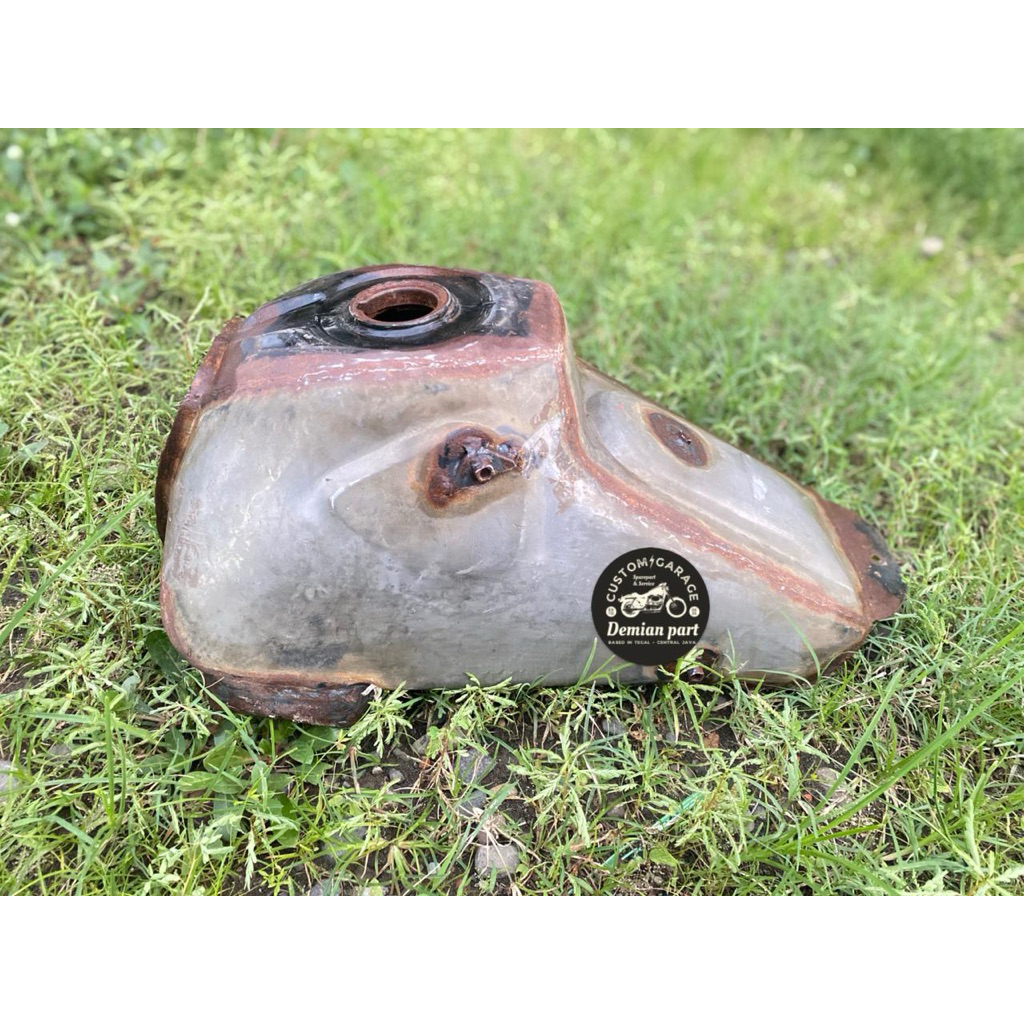 Tangki Crf Presisi Rangka Megapro Monoshock Karbu Original