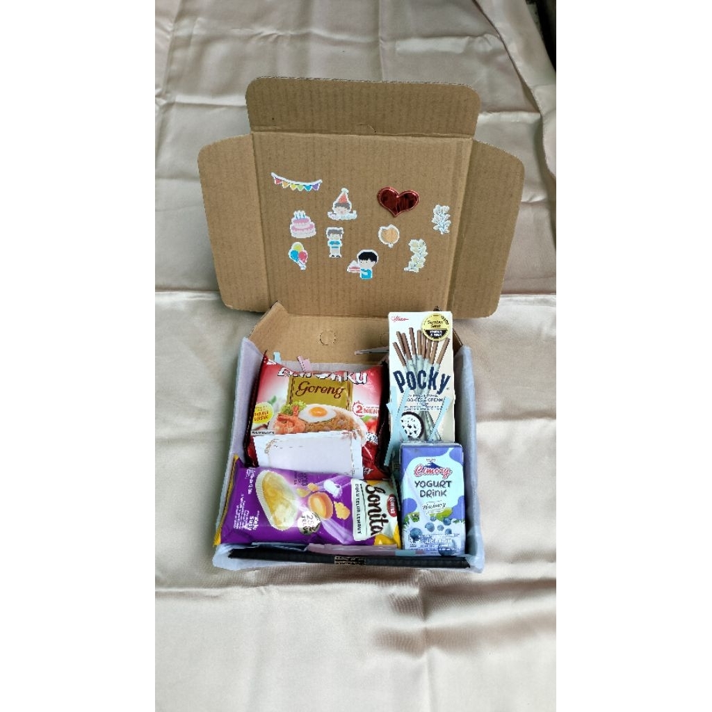 

Hampers box /hampers snack /hampers wisuda/kado ultah