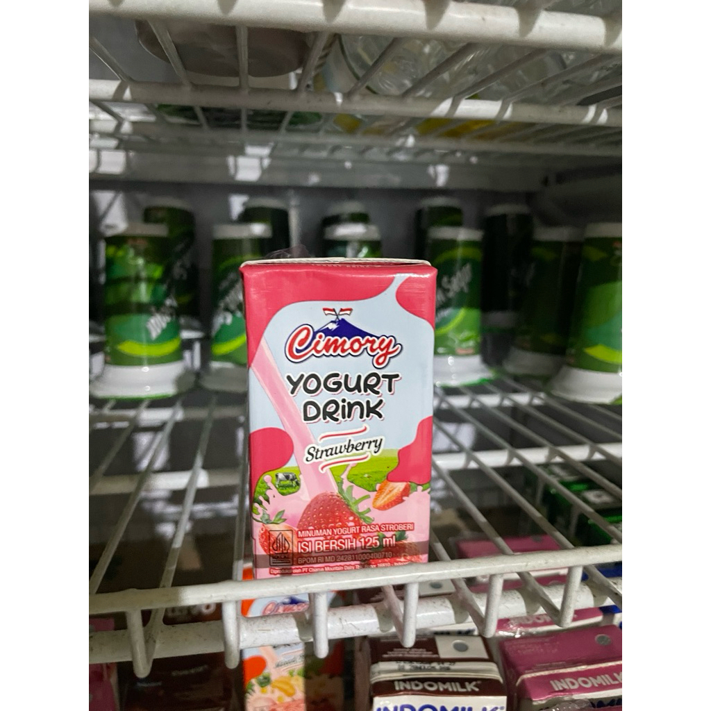

Cimory Yogurt Drink Strawberry 125ml Kecil