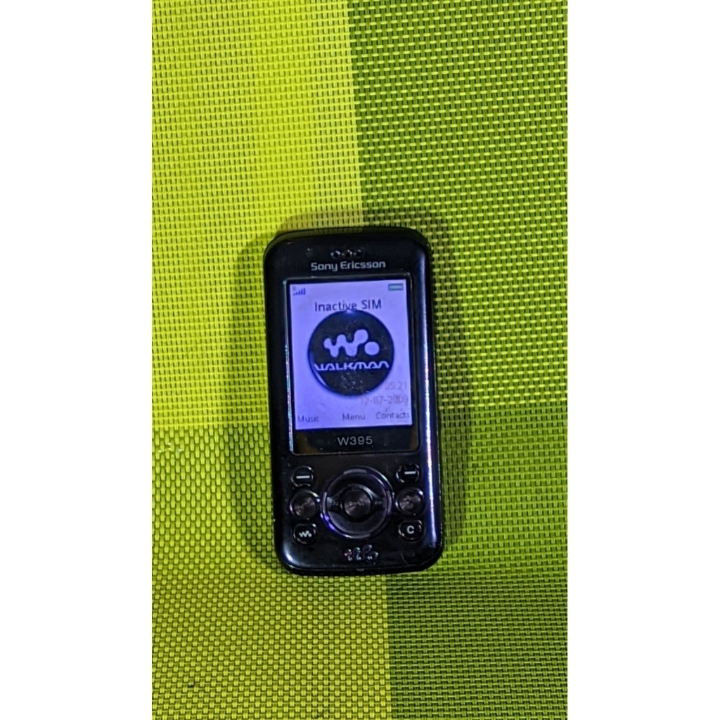 Sony Ericsson W395 minus baca deskripsi