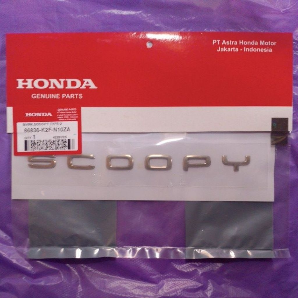 86836-K2F-N10ZA Emblem Scoopy eSP K2F 2020 - 2022 Prestige Gold