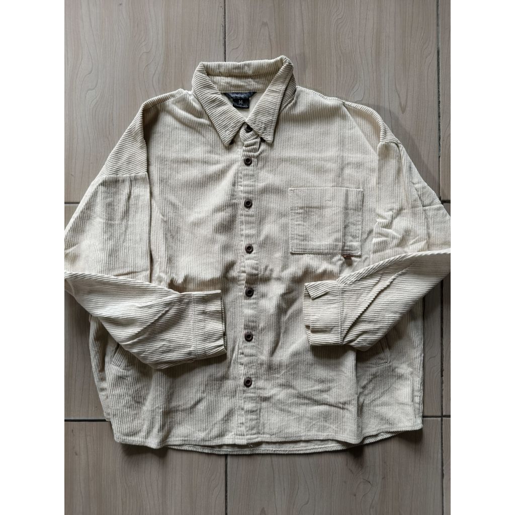 Jacket Outer Corduroy Tebal Merek WU Project Warna Cream 3 Saku Oversize Size XXL
