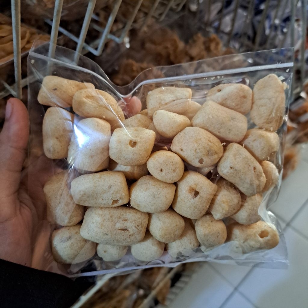 

Amplang ikan pipih - oleh oleh khas Samarinda