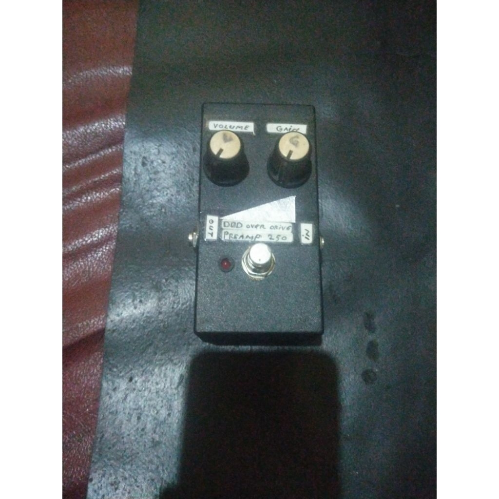 Efek Gitar DOD 250 overdrive kloning.