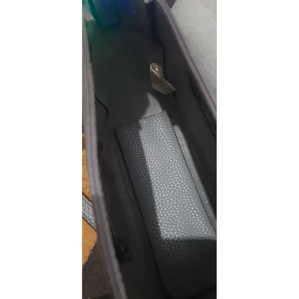 second bag, tas second, minil, warna abu, kulit jeruk, tali bisa di adjust, vincis bench