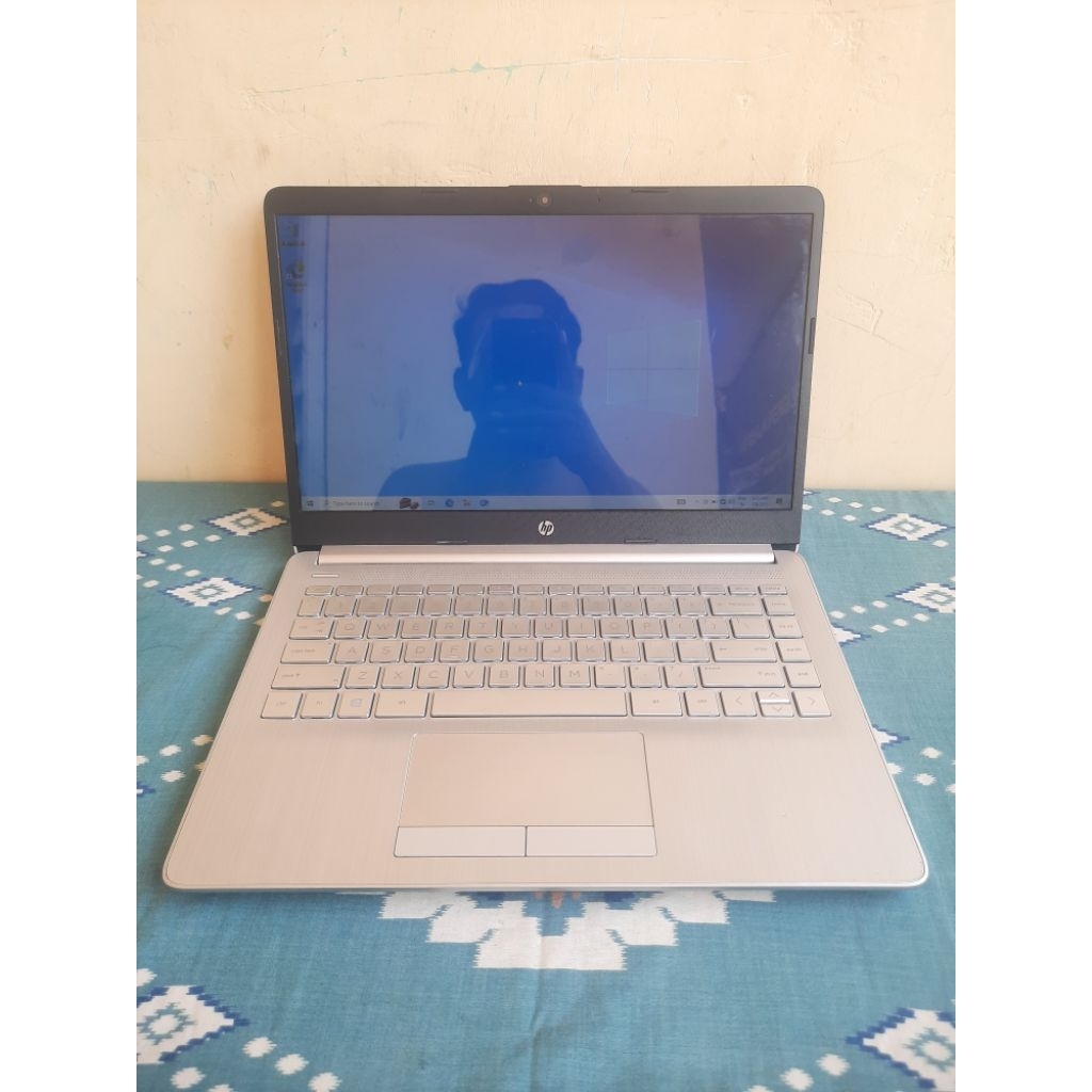 Laptop Second HP 14s DK0073AU AMD A4