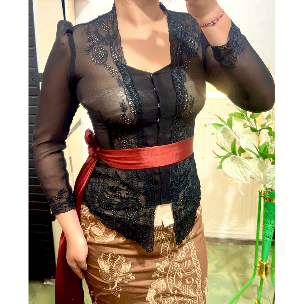KEBAYA JADI BORDIR HITAM//KEBAYA JADI BALI