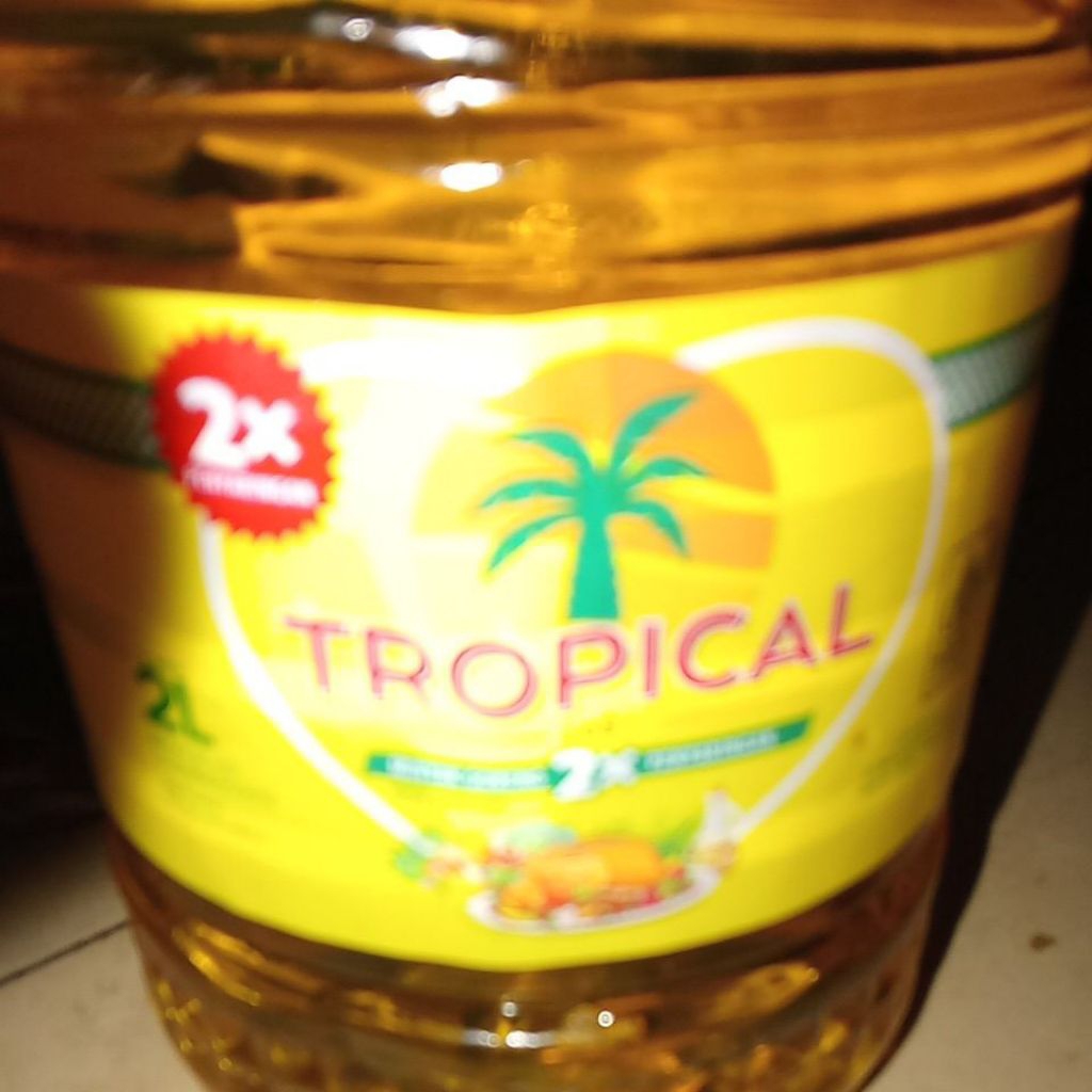 

Minyak goreng Tropical 2L