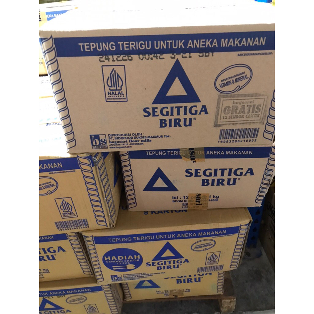 

Tepung Segitiga Biru 1Dus isi 12 Pack atau 12KG