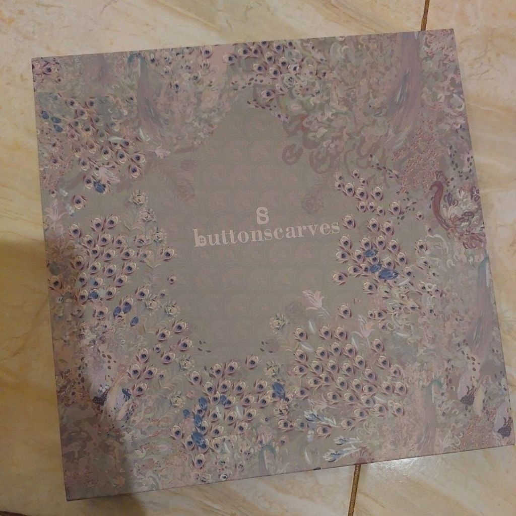 new buttonscarves The ederra - Lichen