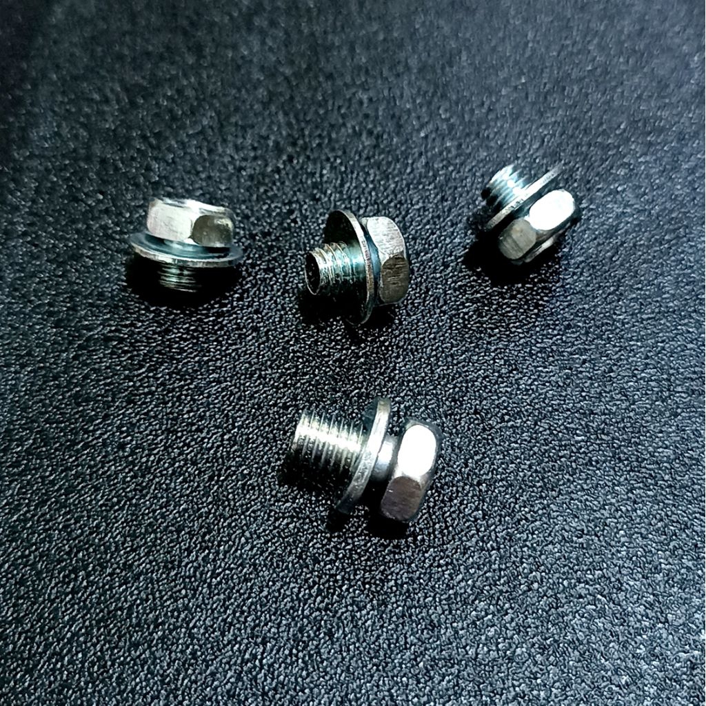 1 SET BAUT TENGKAS / KATENGKAS / TUTUP RANTAI HONDA ASTREA GRAND IMPRESSA  / LEGENDA