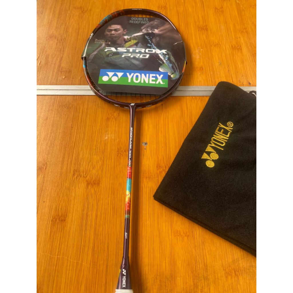 Yonex Nanoflare 700 pro original