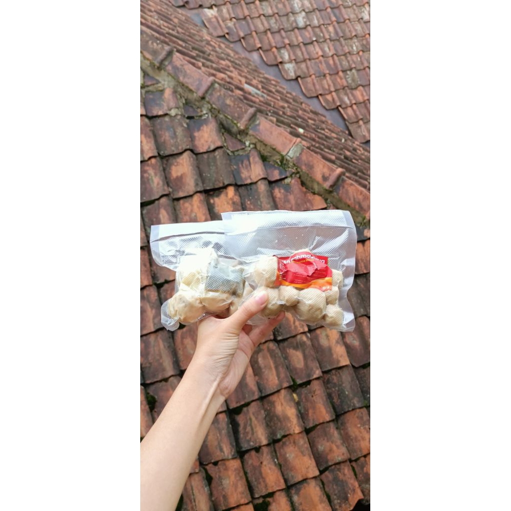 

Bakso Reguler Rahmatdjaya, sudah termasuk bumbu kuah bakso dan bumbu gurih