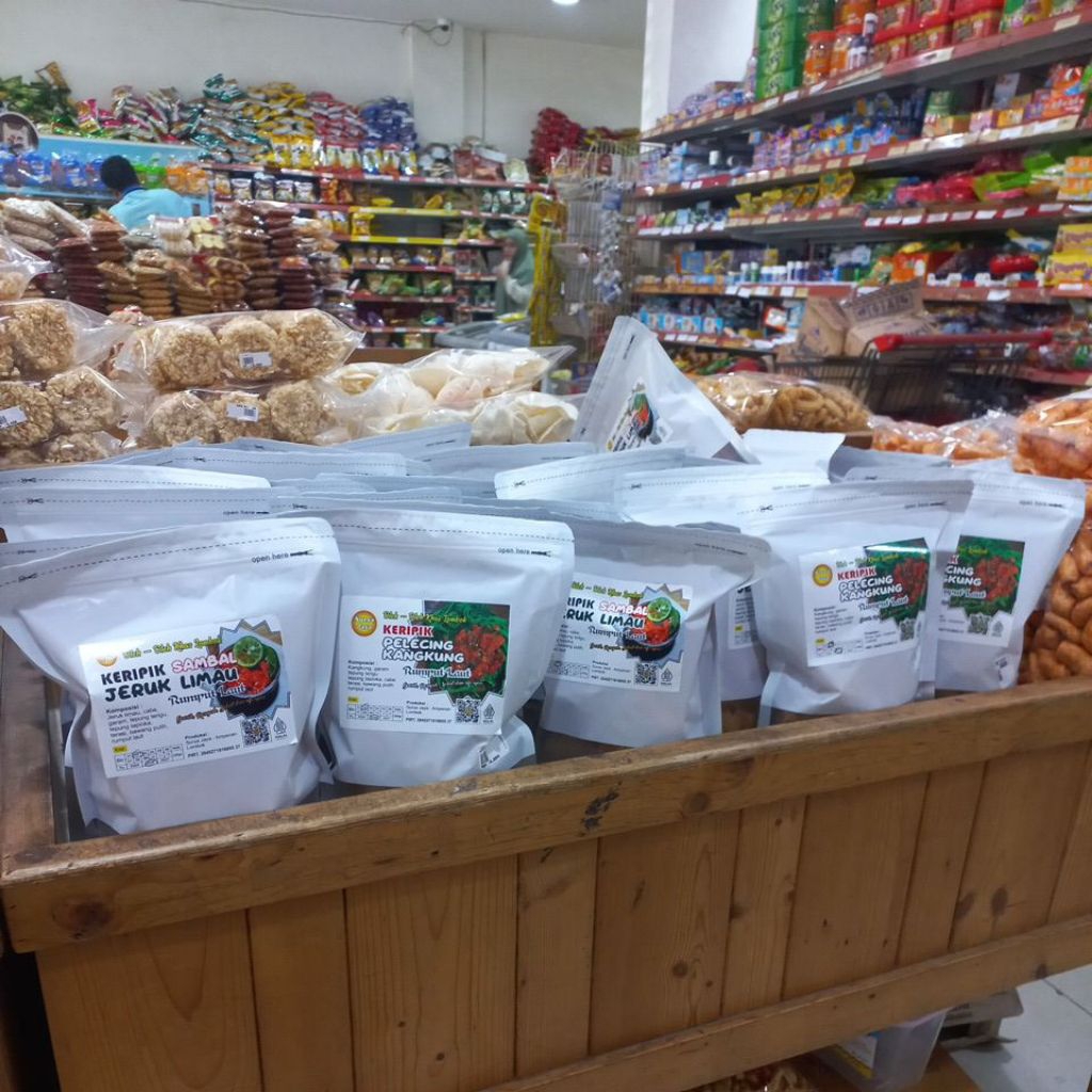 

Kripik pelecing Kangkung Lombok super besar 200gr