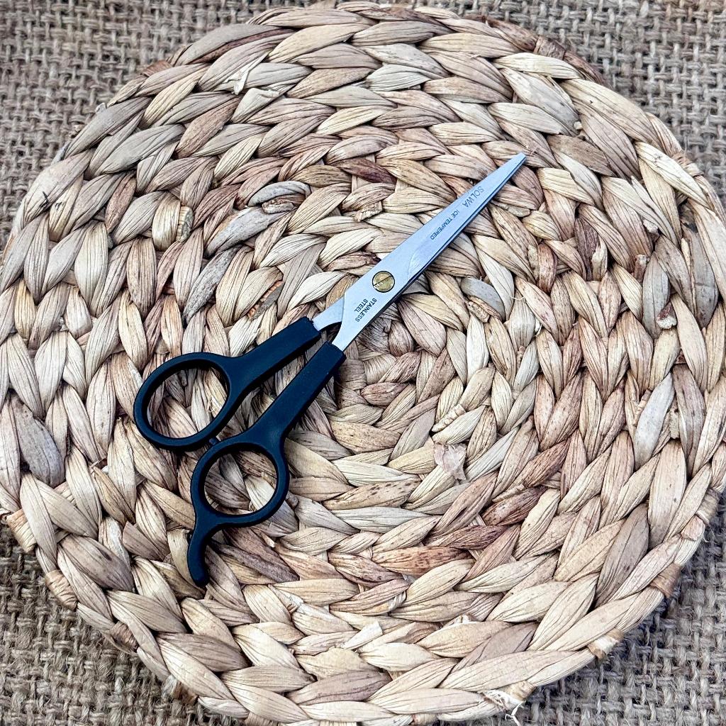 

Gunting Solwa Polos 6 Inci