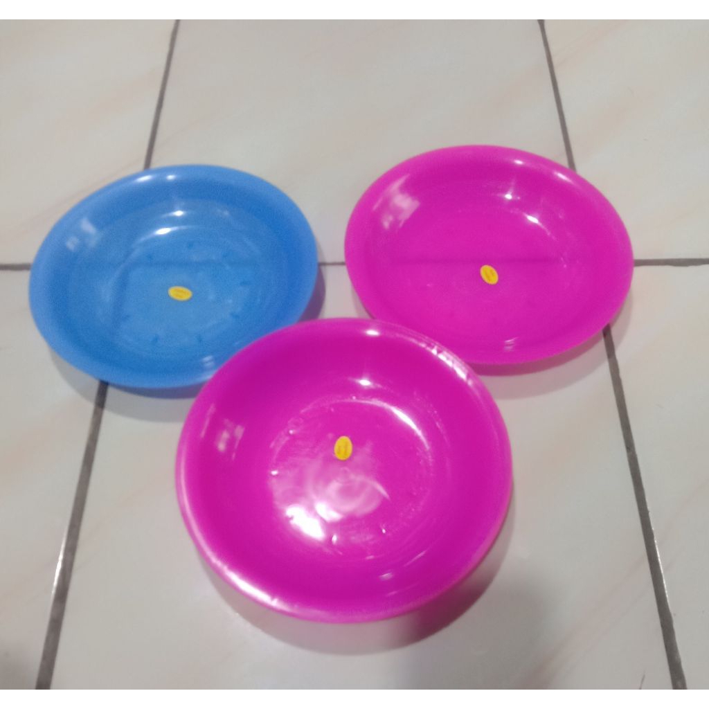Piring Makan Plastik Bulat / Piring Plastik 23cm