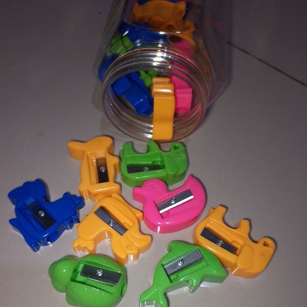 

serutan murah tajam random warna dan bentuk /pcs