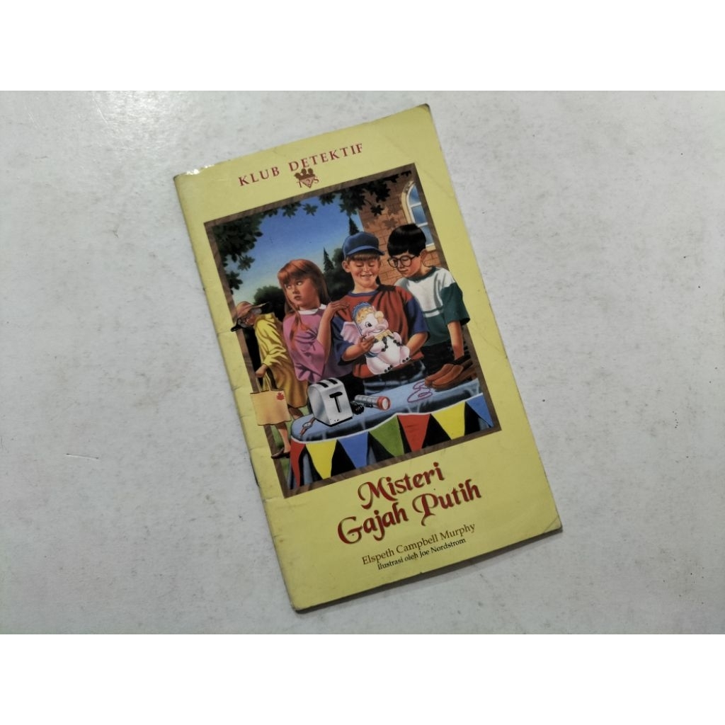 Novel Klub Detektif Misteri Gajah Putih (knrs), karya Elspeth Campbell Murphy