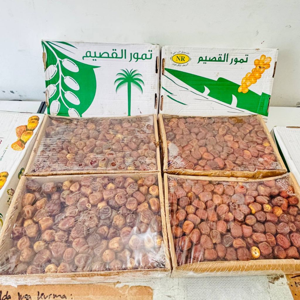 

Kurma Sukari 3 kg / Kurma Sukkari 3 kg Premium/ Kurma Raja Sukkary 3kg