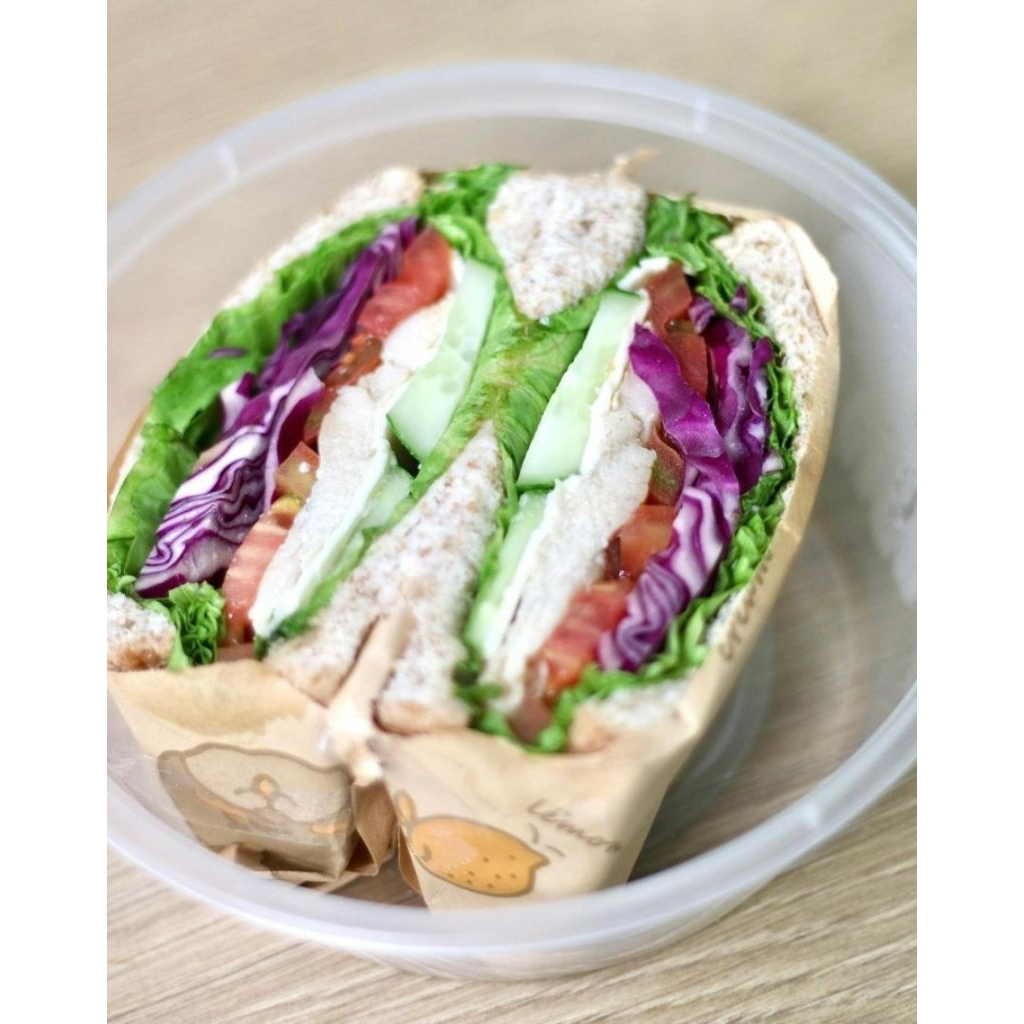 

Chicken Sandwich by Tropical