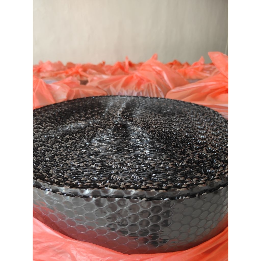 

GOGO TOYS - BUBBLE WRAP HITAM 3KG 125CM x 50M TANPA CORE LENTUR KUALITAS BAIK