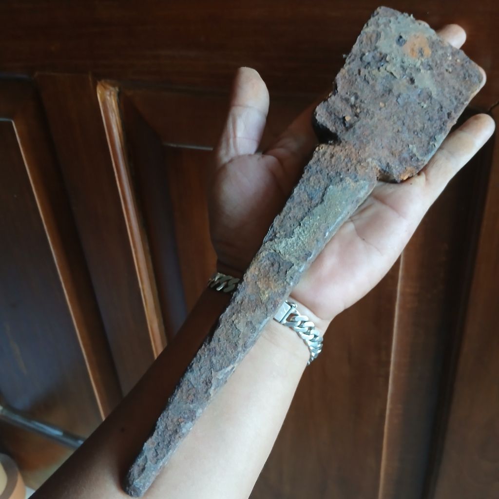 Koleksi Temuan Penyelam Sungai Kapak Paju Besi KUNO KaBudhan