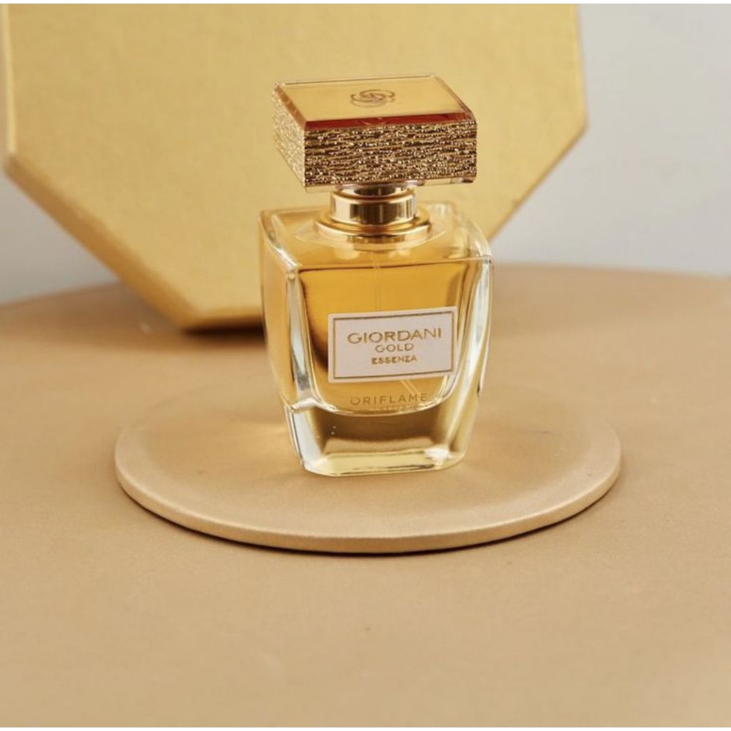Giordani gold essenza parfum