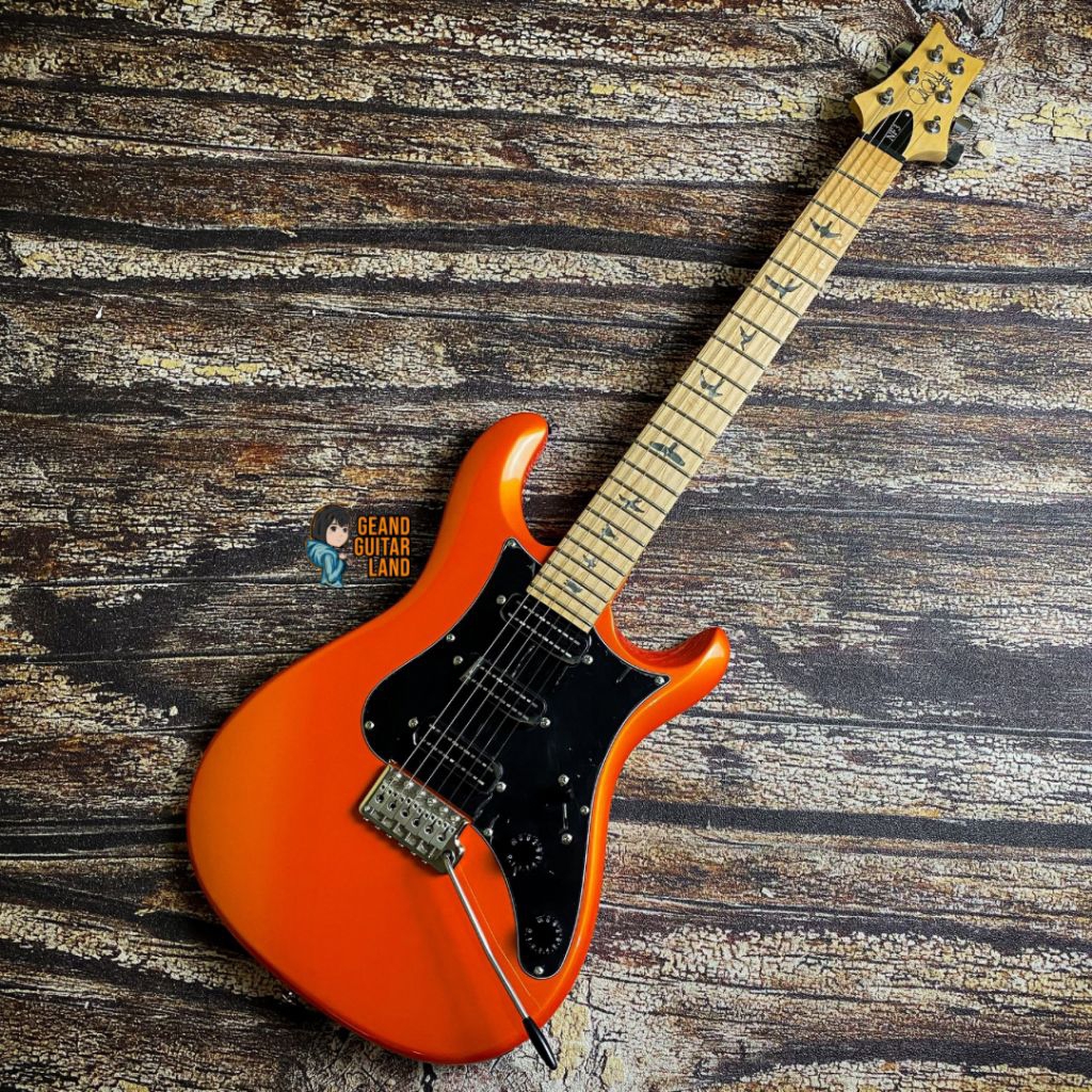 PRS SE NF3 Stratocaster 2024 Maple Fingerboard in Metallic Orange