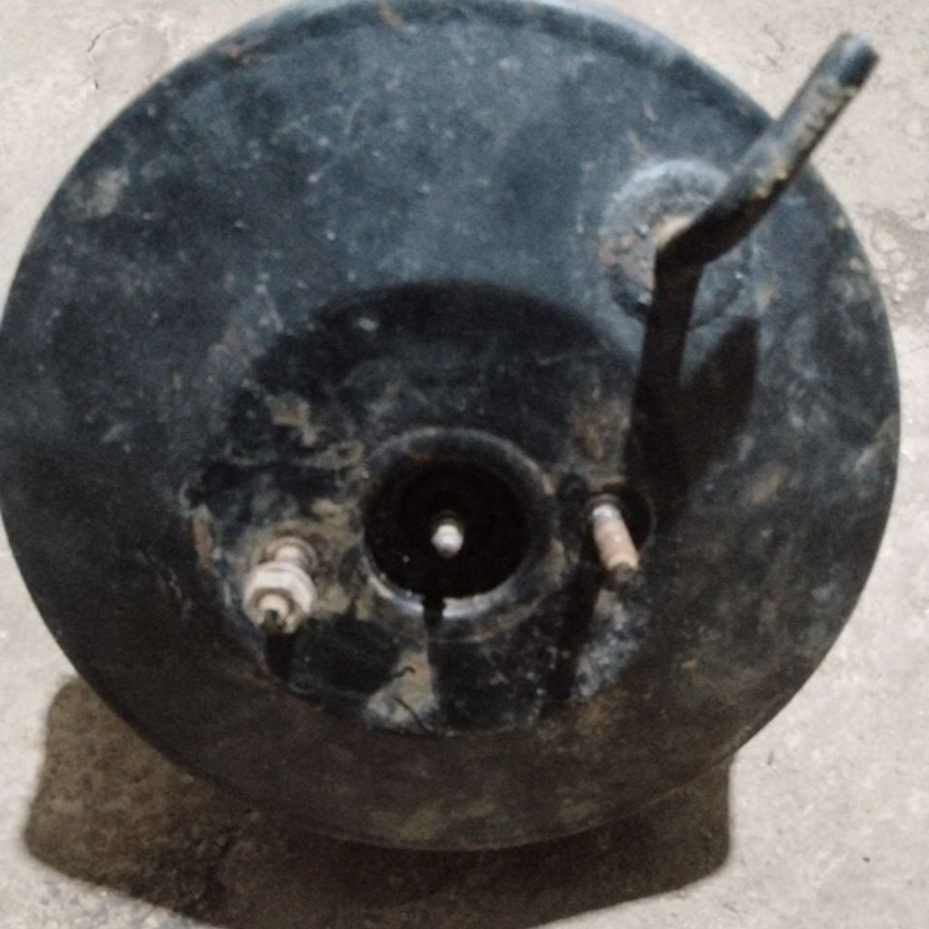 booster rem Mitsubishi Lancer