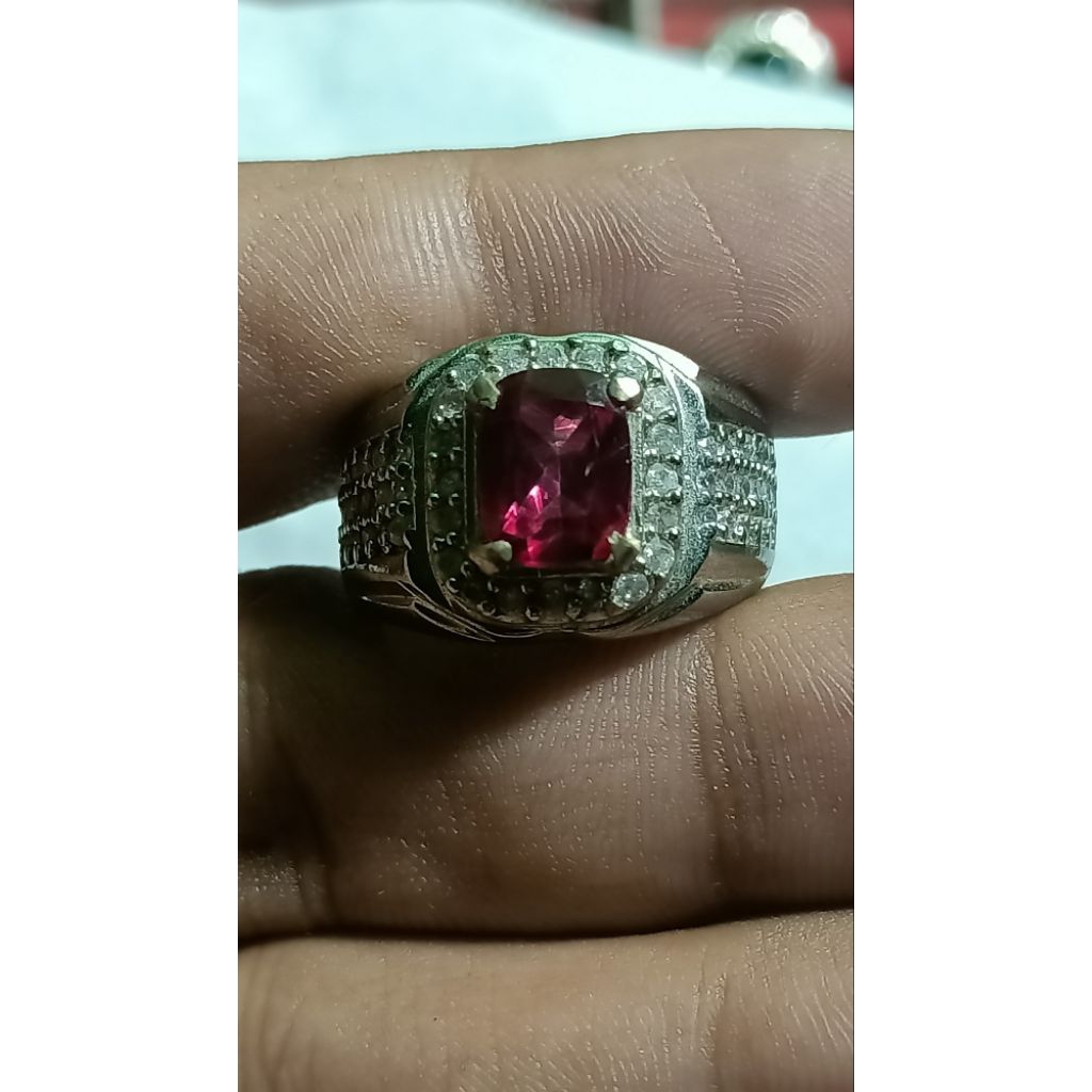 NATURAL RED TOPAZ SIZE 8