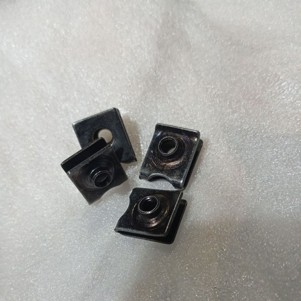 kleman baut 8 original klip baut 8