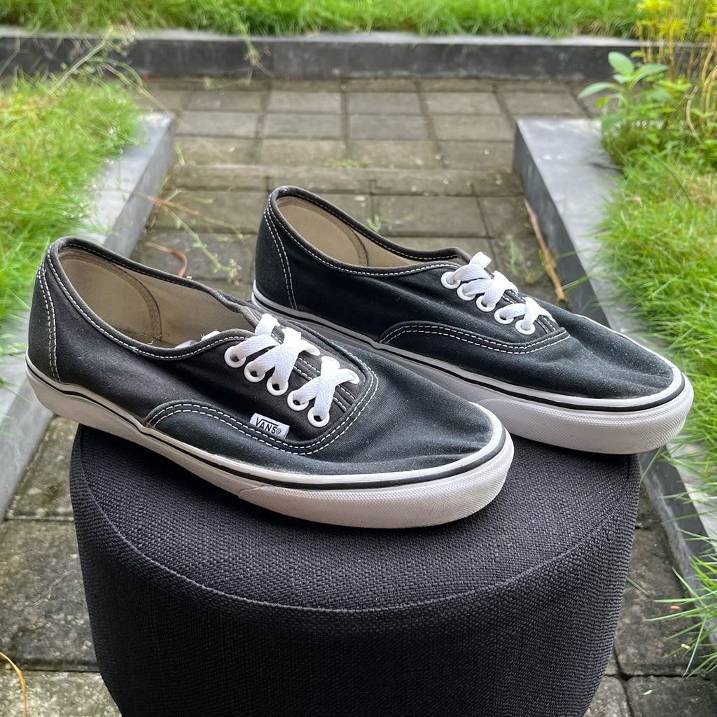 Sepatu Ori VANS Authentic Second Bekas Berkualitas