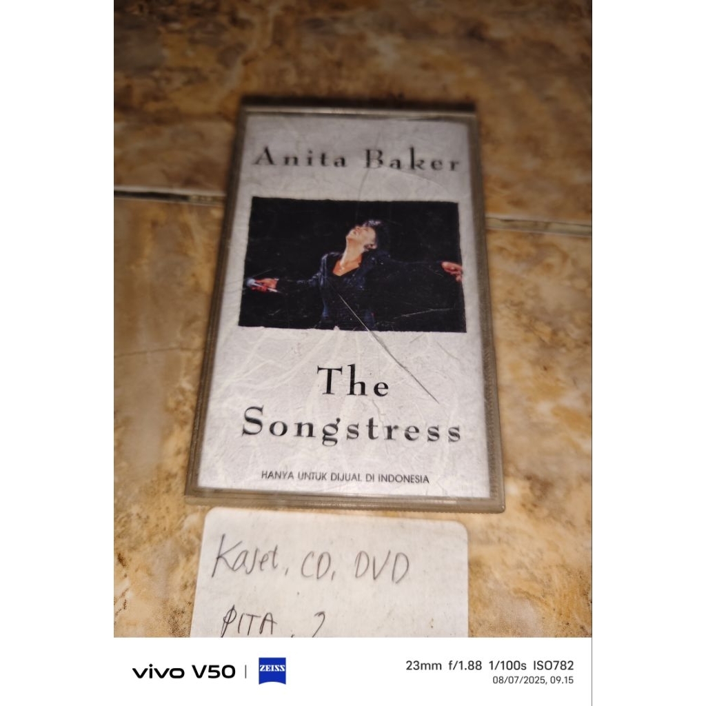 Kaset Pita - The Songstress - Anita Baker