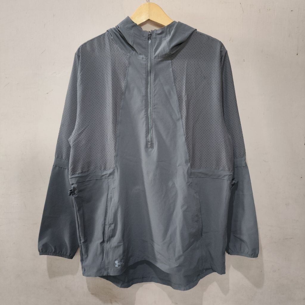 UA Mesh Anorak Running Jacket second